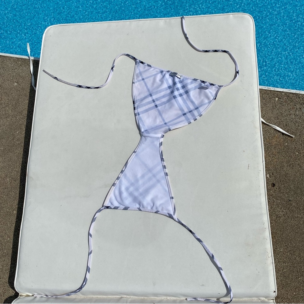 Burberry Bikini Mega Check Bottoms🔥Full Coverage Rump🔥Adjustable🔥Size Large - Picture 5 of 15